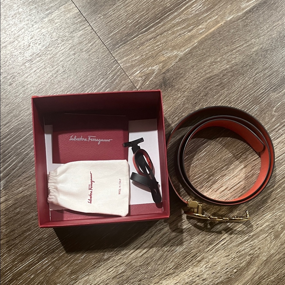 Salvatore Ferragamo Black Belt with Gold Buckle - Picture 6 of 6